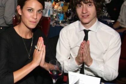 alexa chung alex turner